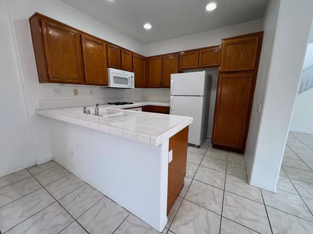 9608 Capricorn Way, San Diego, CA 92126 photo 4