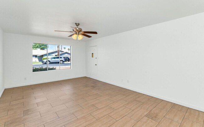 3315 S Ventura Dr Tempe, AZ 85282 photo 3