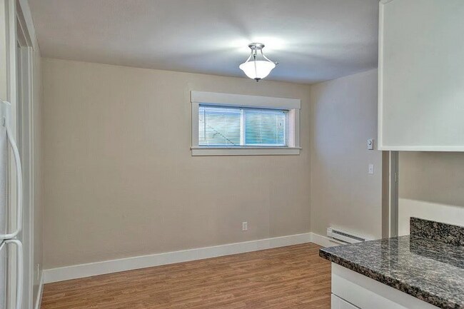 15536 27th Ave NE Shoreline, WA 98155 photo 3