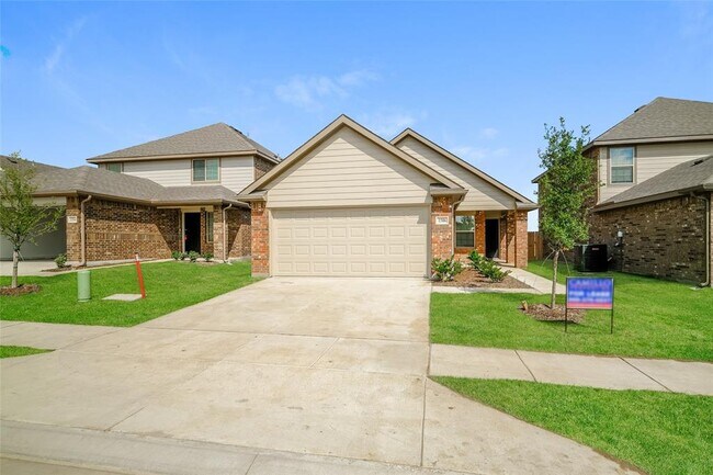 1506 Matthew Drive, Ennis, TX 75119 photo 4
