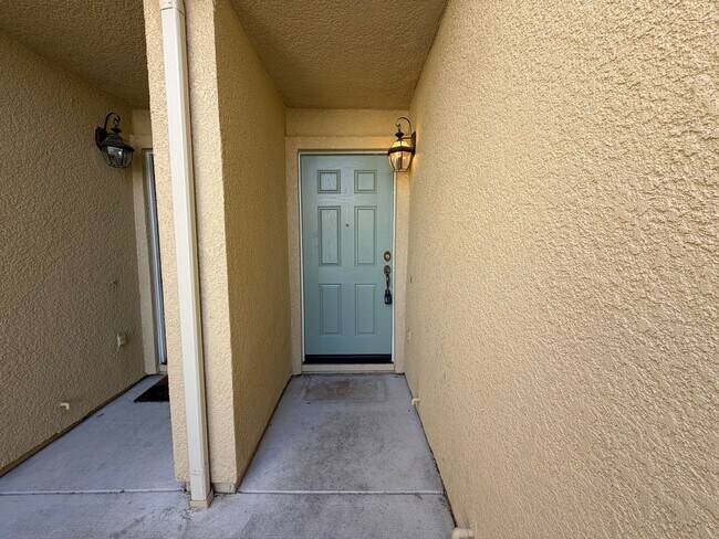 141 Altamont Ct Fairfield, CA 94534 photo 2