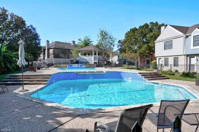 12325 Los Indios Trail Austin, TX 78729 photo 5