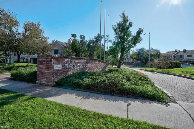 12325 Los Indios Trail Austin, TX 78729 photo 2