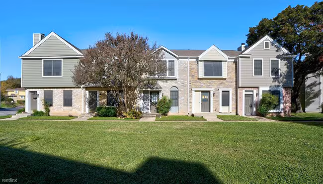 12325 Los Indios Trail Austin, TX 78729 photo 3