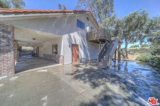 42880 Brown Rd Murrieta, CA 92562 photo 3