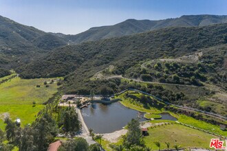 42880 Brown Rd Murrieta, CA 92562 photo 2