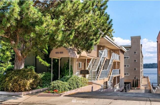 1810 43rd Ave E Seattle, WA 98112 photo 2