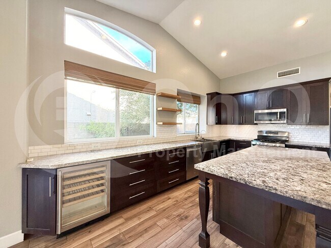 444 E Baylor Ln Gilbert, AZ 85296 photo 3