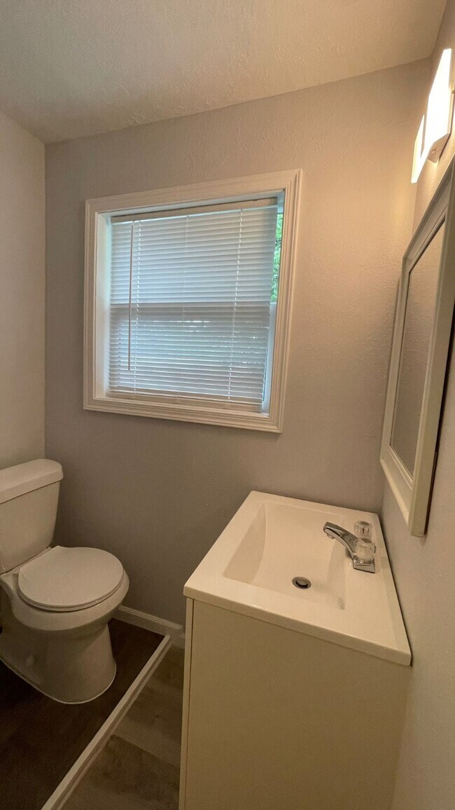 1723 Alta Vista Street, Houston, TX 77023 photo 5