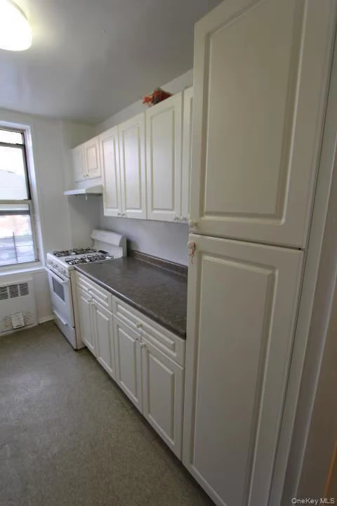 144-87 41st Ave Queens, NY 11355 photo 4