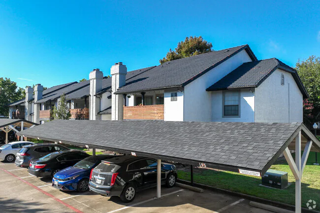 Villas at Chase Oaks photo 4