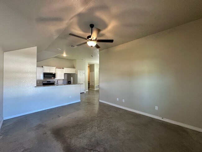 1243 Liberation Ln Copperas Cove, TX 76522 photo 2