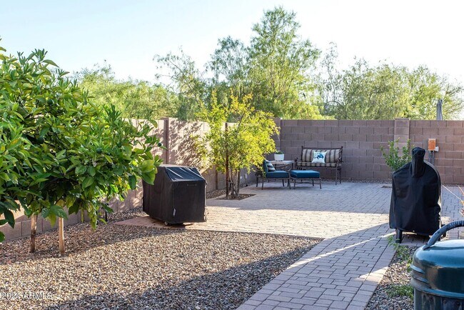 9279 W Mine Trail Peoria, AZ 85383 photo 2