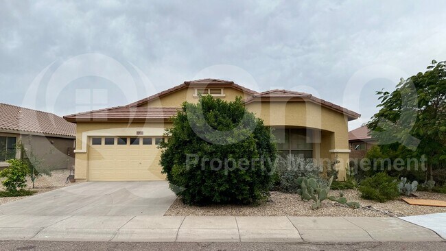 6904 S 30th Ln Phoenix, AZ 85041