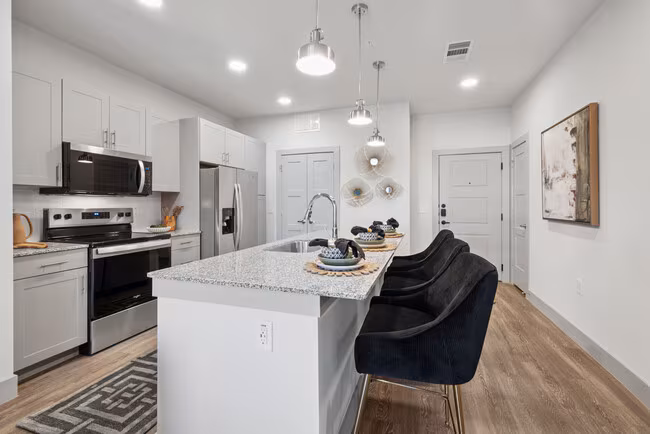 Promenade Apartments photo 3
