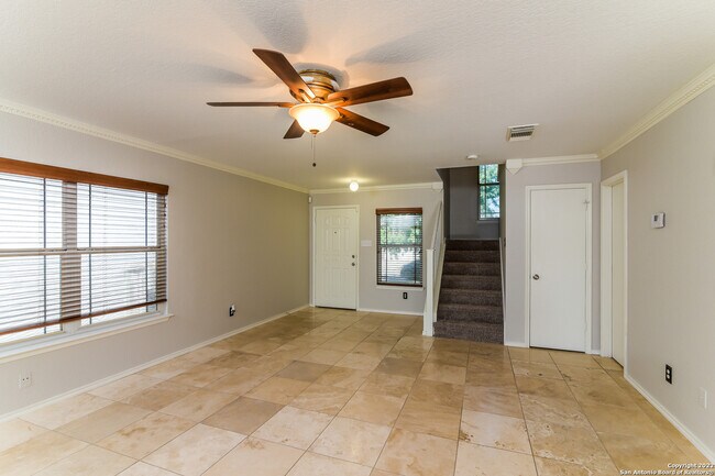 7930 Brazoria Park San Antonio, TX 78254 photo 3