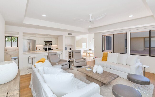 Rates Vary: photo 4