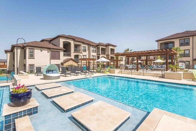 10001 N Fwy Fort Worth, TX 76177 photo 3