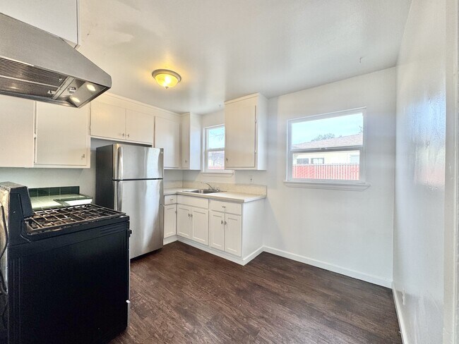277 Cherry Way Hayward, CA 94541