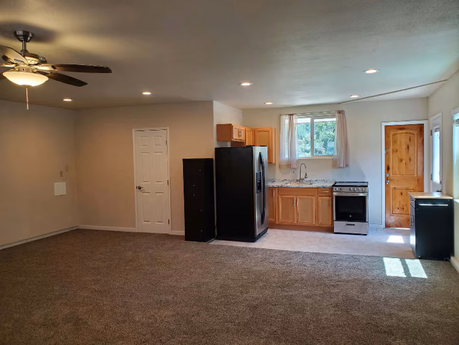 766 S Grade Rd Alpine, CA 91901 photo 3