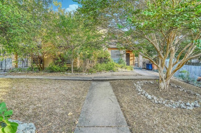 3201 Twinberry Cove Austin, TX 78746 photo 3