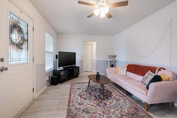 142 Bunting San Antonio, TX 78227 photo 2