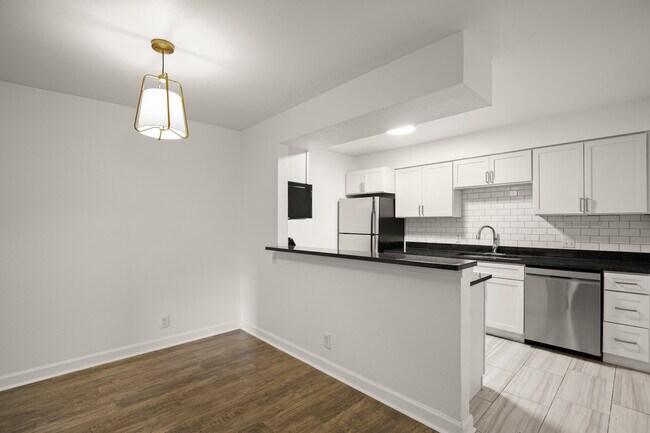 2020 S Congress Ave Austin, TX 78704 photo 2