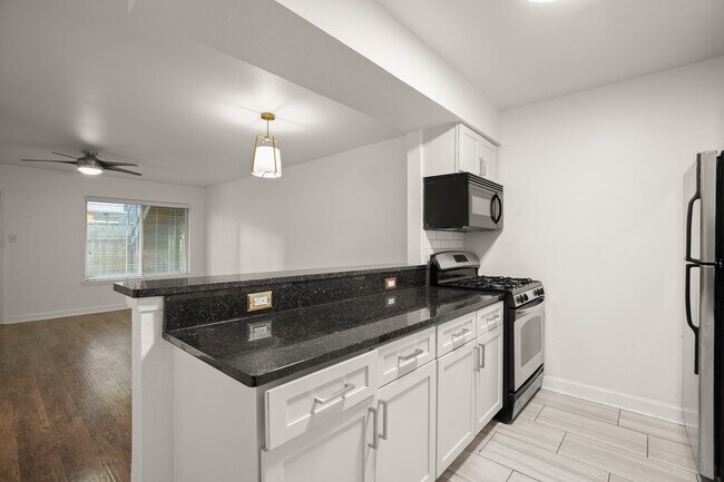 2020 S Congress Ave Austin, TX 78704 photo 3