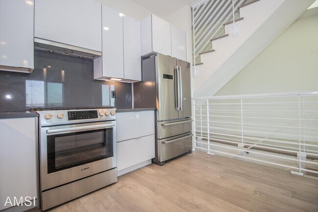 15 Kirkwood Avenue, San Francisco, CA 94124 photo 2