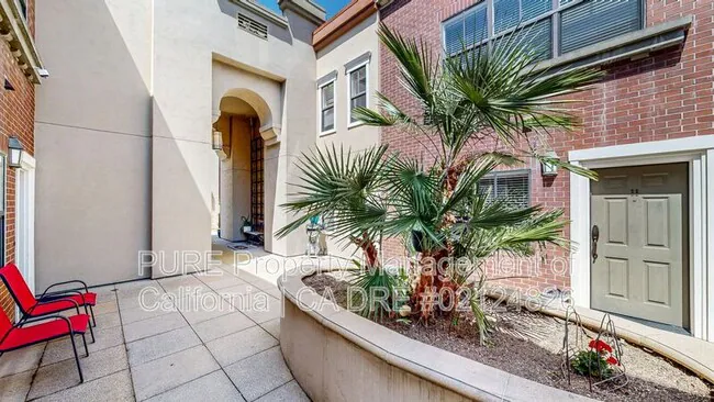 110 5th St Santa Rosa, CA 95401 photo 3