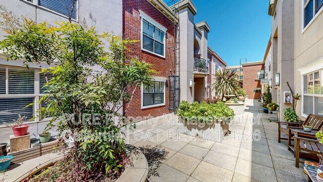 110 5th St Santa Rosa, CA 95401 photo 2