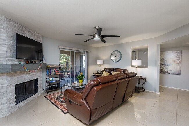 9775 N 94th Pl Scottsdale, AZ 85258 photo 3