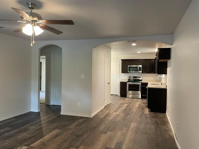 820 Cove Drive, West Tawakoni, TX 75474 photo 4