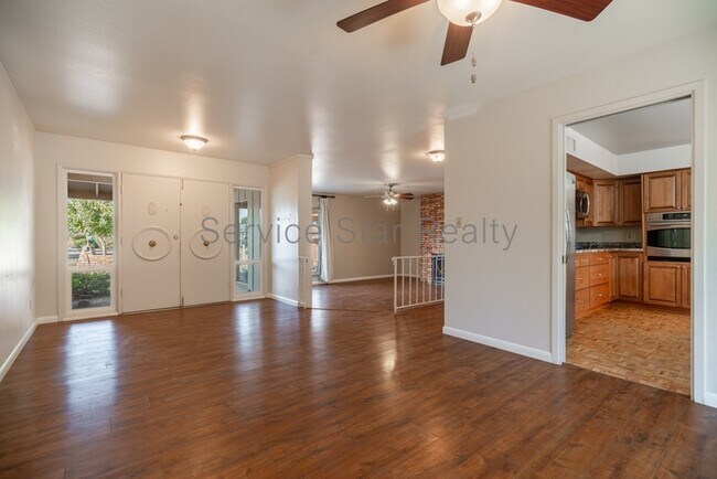 510 Redondo Dr N photo 5