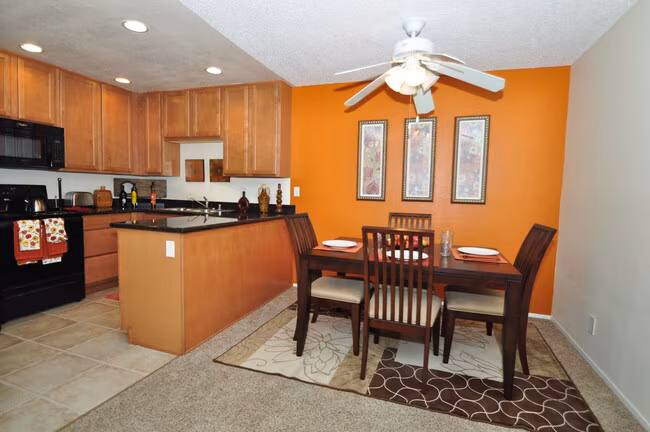 The Villas at Camino Bernardo photo 4