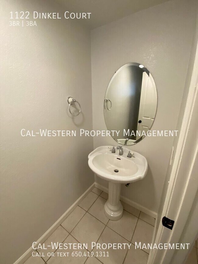 1122 Dinkel Court, San Jose, CA 95118 photo 2