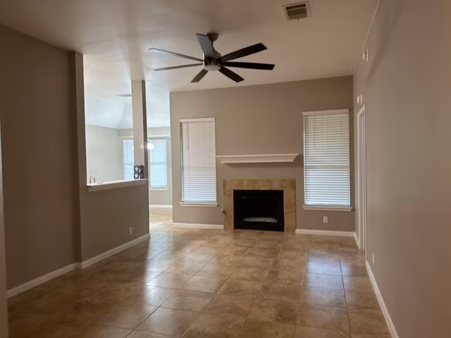814 Red River Ln Leander, TX 78641 photo 2