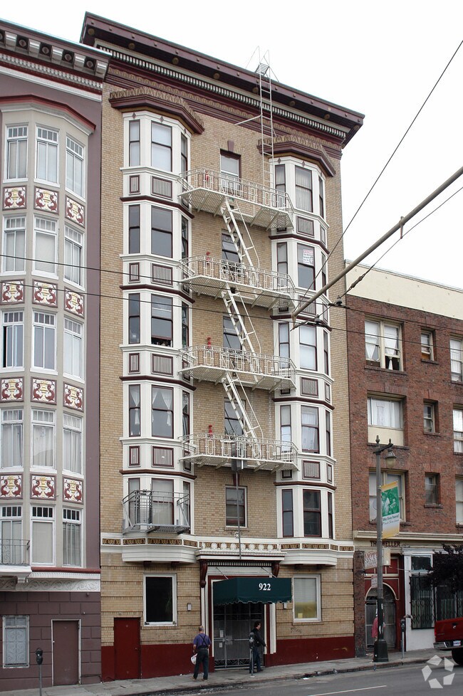 The Bruno Apartments photo 2
