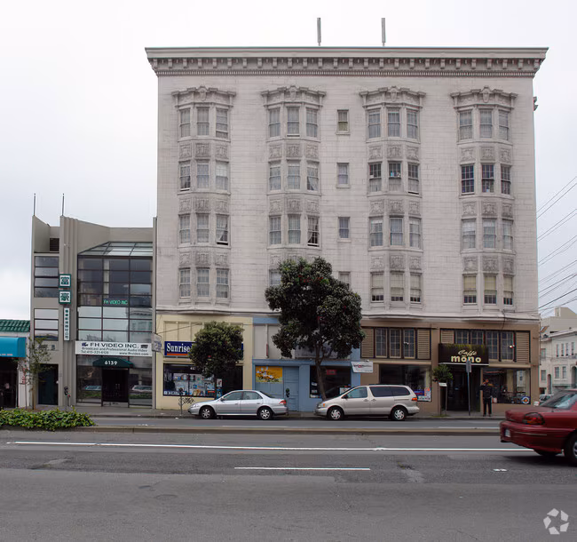 510 26th Ave photo 3