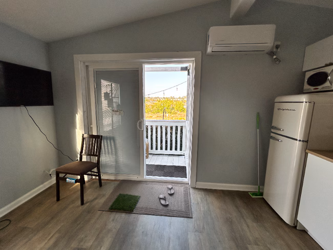6550 Ponto Drive2 photo 4