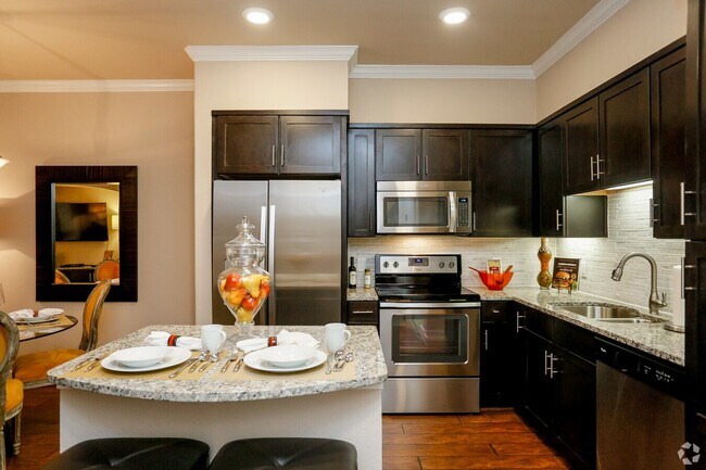 3799 Westcenter Drive, Houston, TX 77042 photo 2