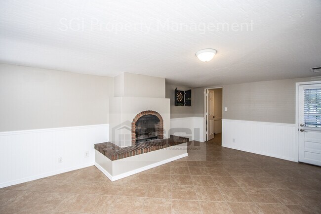 309 West 9th Street, Mesa, AZ 85201 photo 2