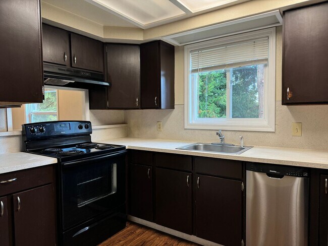 16747 3rd Ave NE Shoreline, WA 98155 photo 4