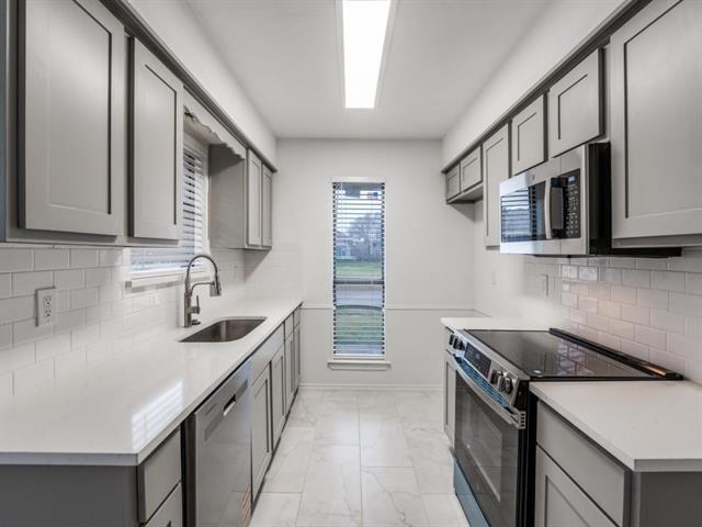 2035 Avignon Dr Carrollton, TX 75007 photo 5