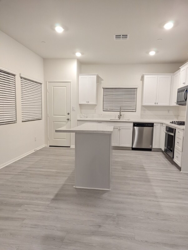 28410 Pinon Ct Winchester, CA 92596 photo 5