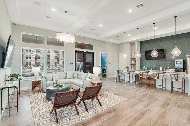 3301 Gulf Fwy La Marque, TX 77568 photo 5