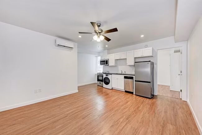 Park Avenue 107 photo 3
