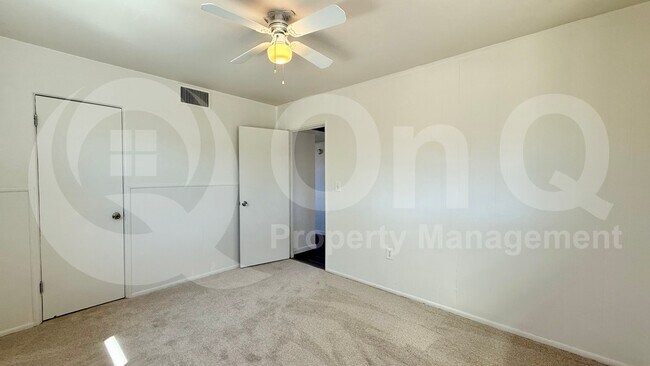 401 N 111th St Mesa, AZ 85207 photo 5