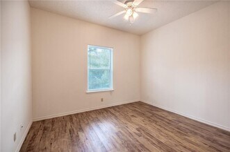 2414 Longview St Austin, TX 78705 photo 2