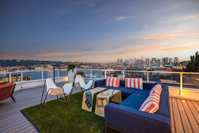 The Summit At Lake Union photo 3